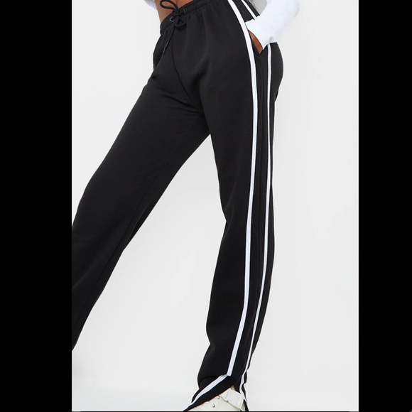 PrettyLittleThing Pants - Tall Double Stripe Split Hem Jogger